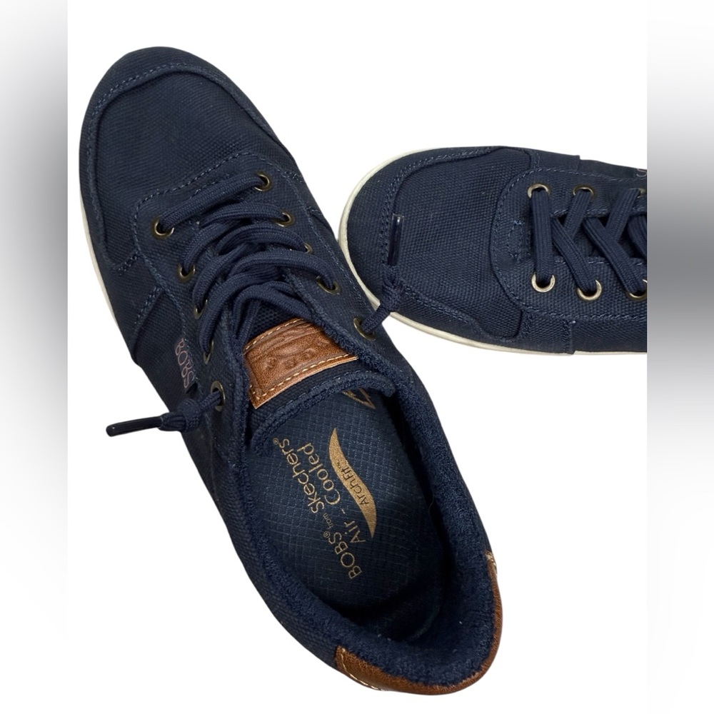 BOBS from Skechers Air-Cooled Arch Fit Navy Sneakers‎ - Picture 3 of 8